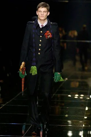 Look 16